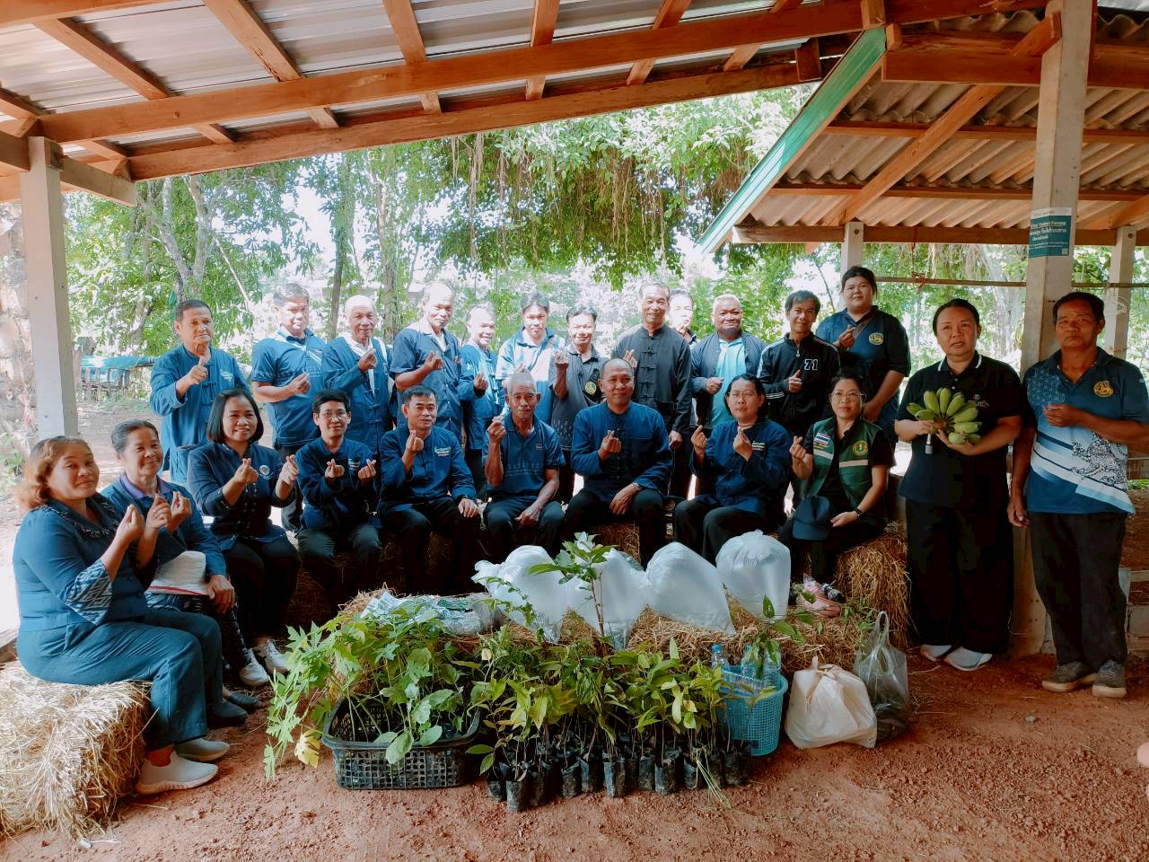  📢พช.โพนสวรรค์  ร่วมกิจกรรมเอามื้อสามัคคี “ เวทีแลกเปลี่ยนเรียนรู้ โคก หนอง นา” ขับเคลื่อนเศรษฐกิจฐานราก สร้างความมั่นคงทางอาหารสู่ชุมชนอย่างยั่งยืน